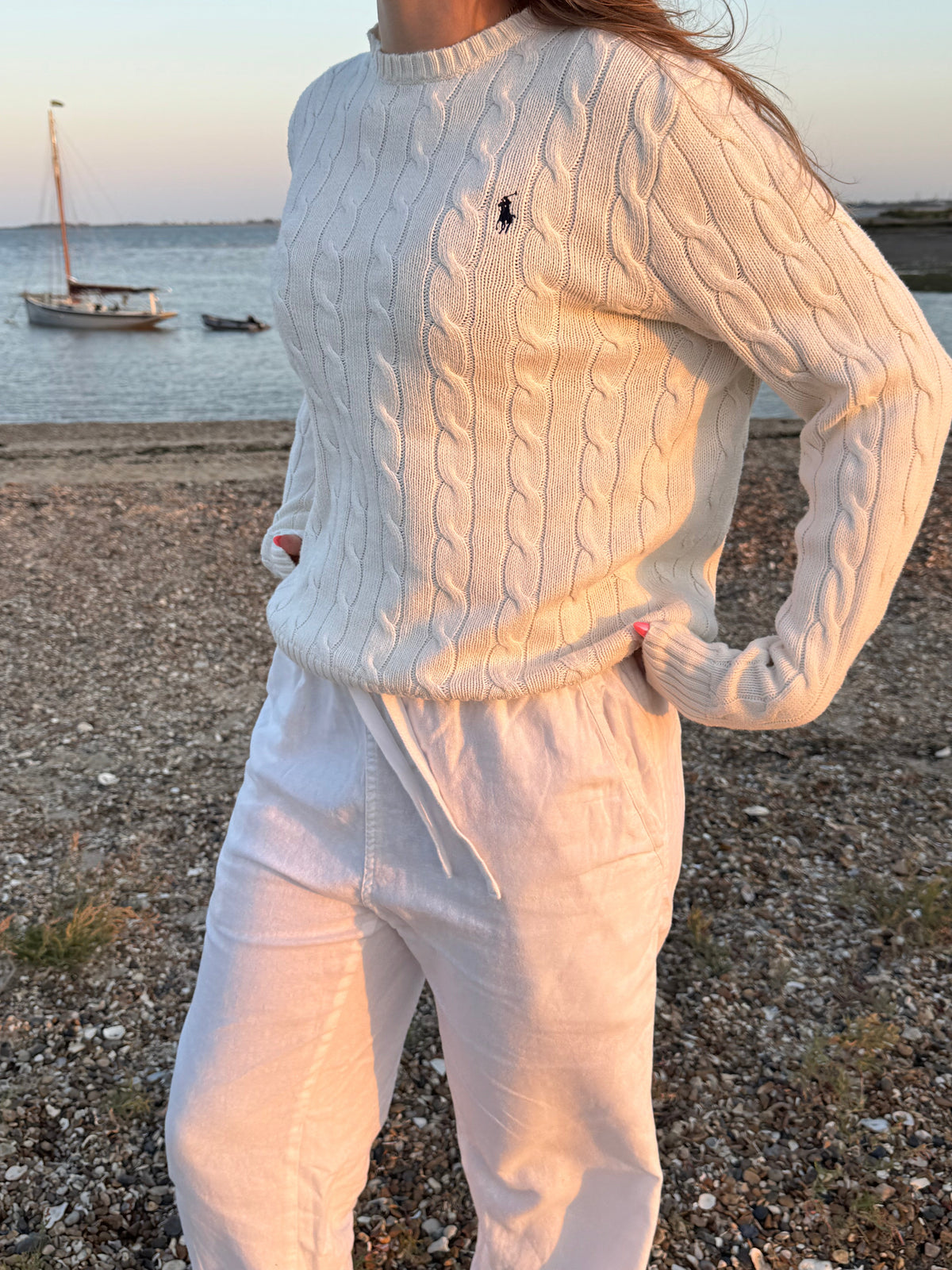 Knitwear & Sweatshirts
