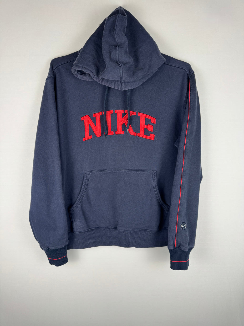 Early 2000s Nike Hoodie in Navy Blue