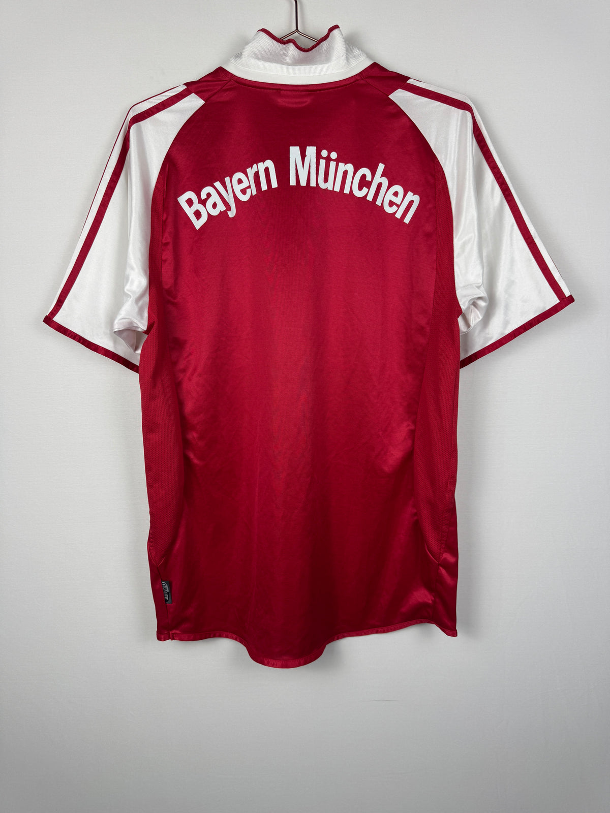 2004/05 Vintage Red/White FC Bayern Munich Home Shirt