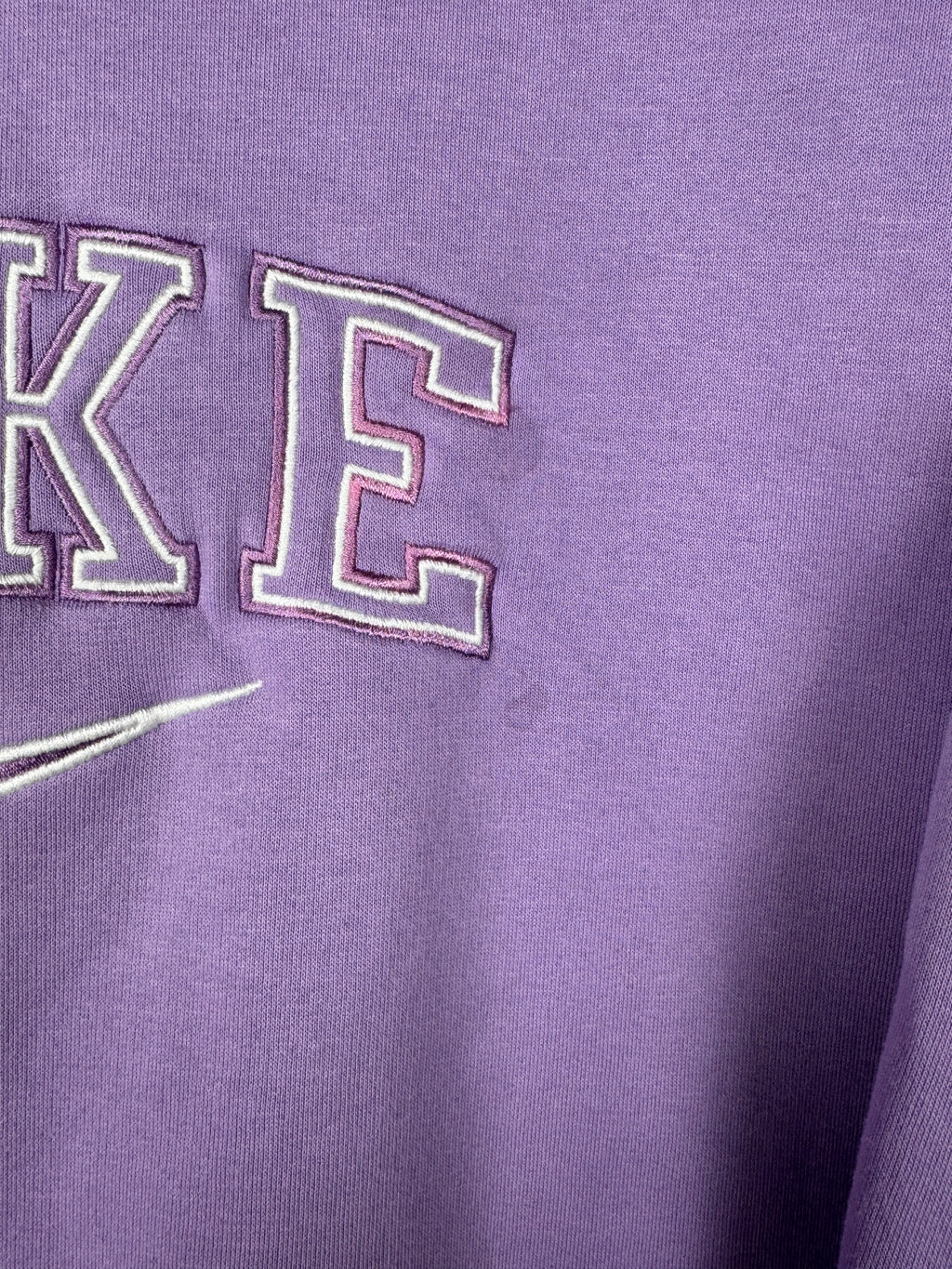 Nike 1990s Vintage Purple Graphic Sweatshirt