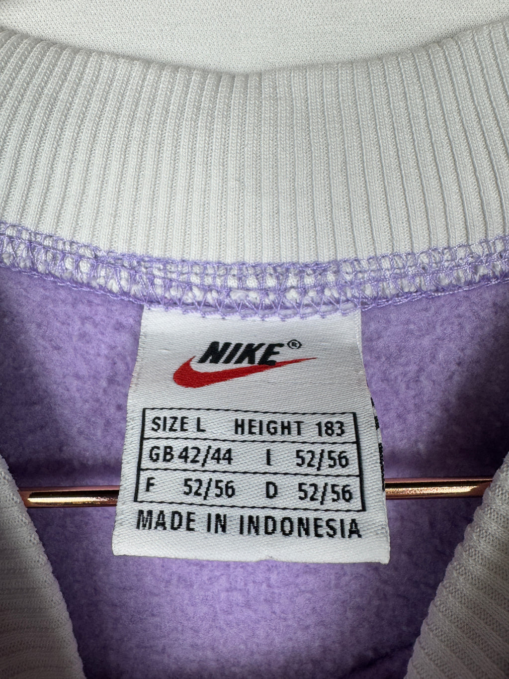 Nike 1990s Vintage Purple Graphic Sweatshirt